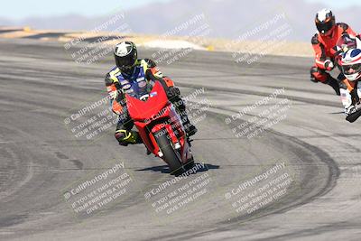 media/Dec-01-2025-Moto Forza (Mon) [[2daa91e15f]]/2-Intermediate Group/Session 2 (Turns 9 and 10)/